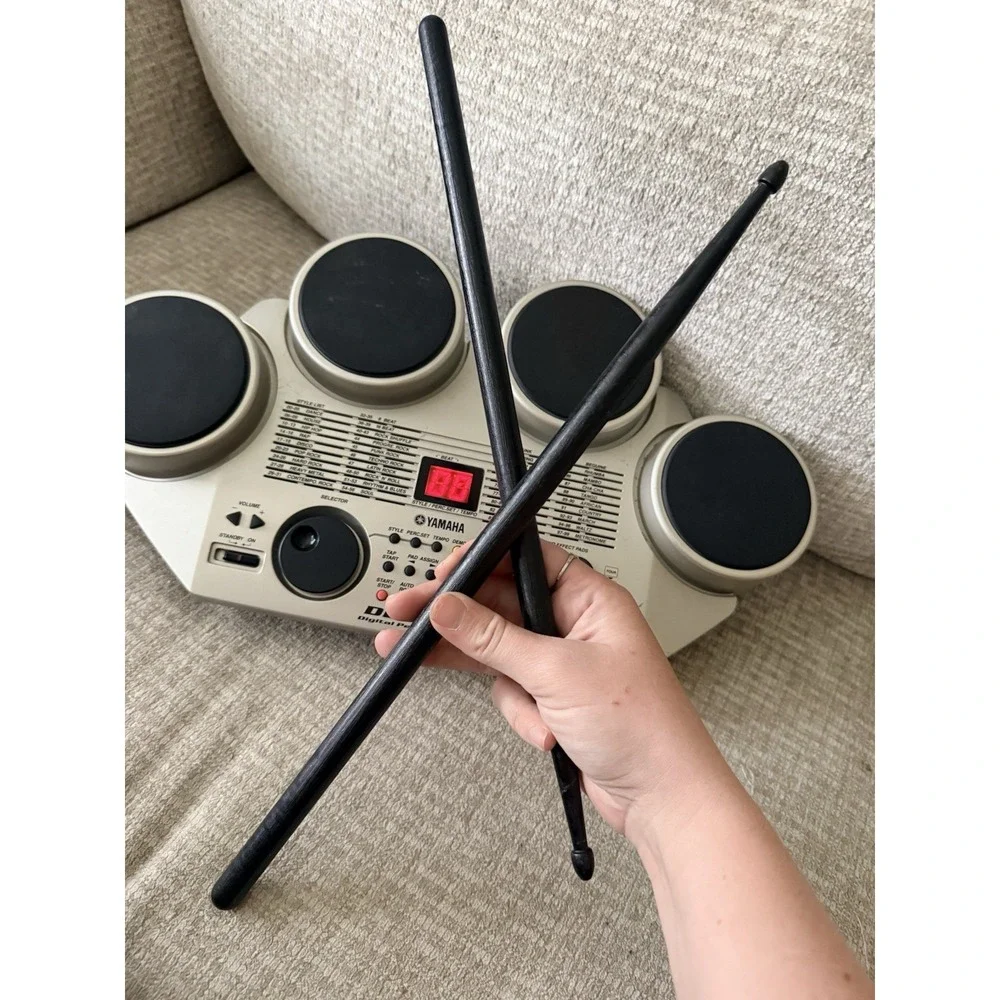 Yamaha Digital Percussion Drums (DD-20S) plug in or battery powered‎ W/ sticks